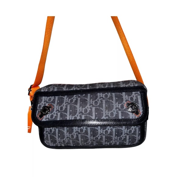 Authentic CHRISTIAN DIOR Flight Line orange Canva Trotter Shoulder Bag - Picture 2 of 3